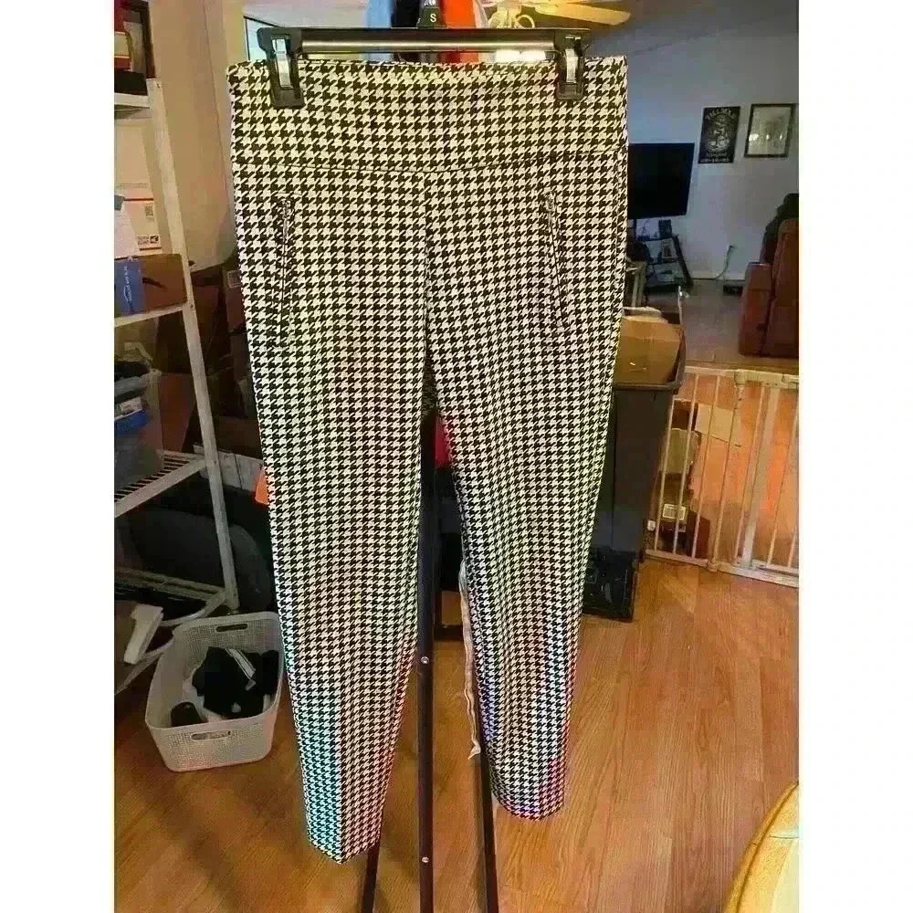 Small SOHO Ankle B& W Houndstooth pant